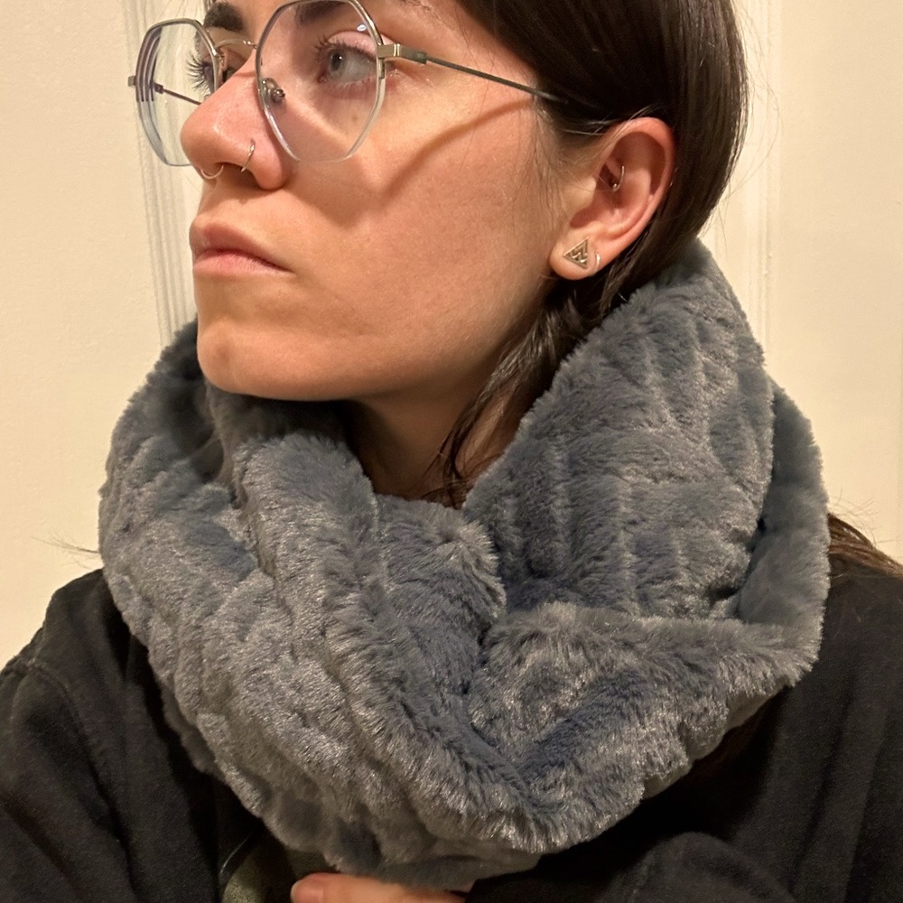 Grey infinity scarf